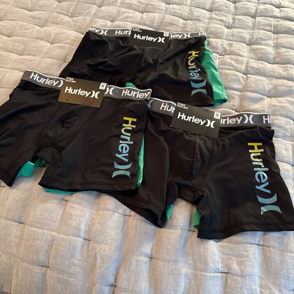 Hurley Men's Black and Green Boxer Briefs Set - Picture 2 of 3